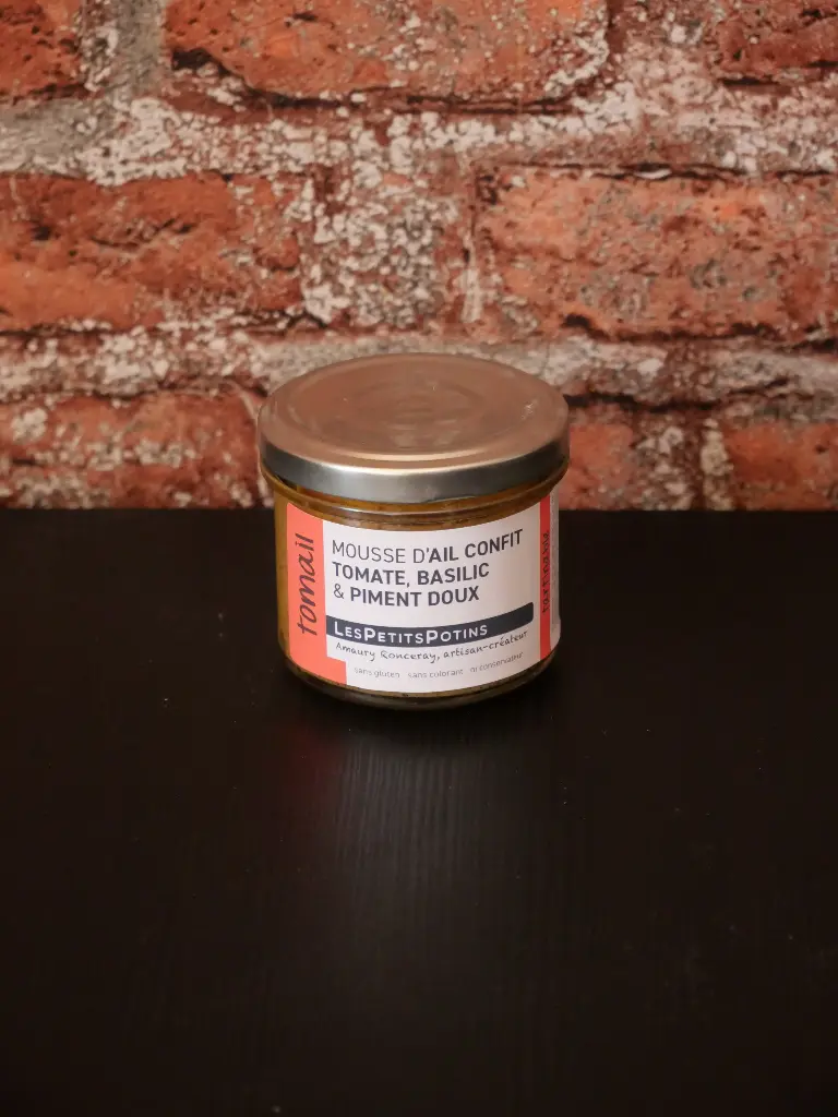 Tomail - Mousse d'ail confit tomate, basilic et piment doux