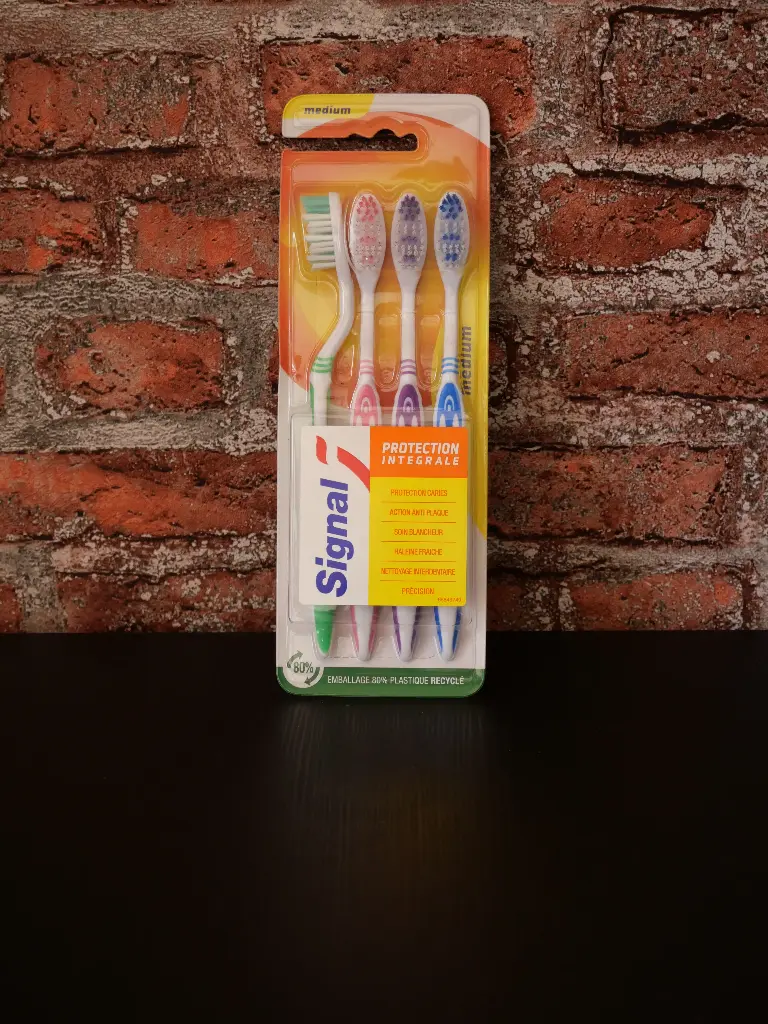 Signal - Brosse à dent Medium x4